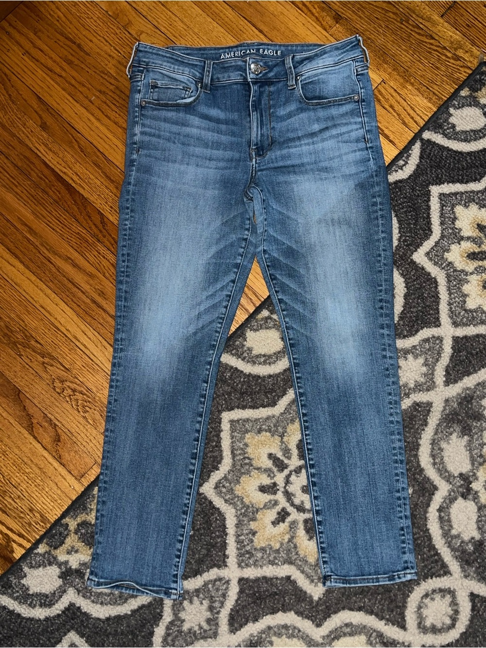 American Eagle Outfitters Women's Skinny Jeans - Medium Blue Wash